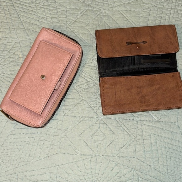 None Handbags - Elegant Pink and Brown Women's Wallet Set